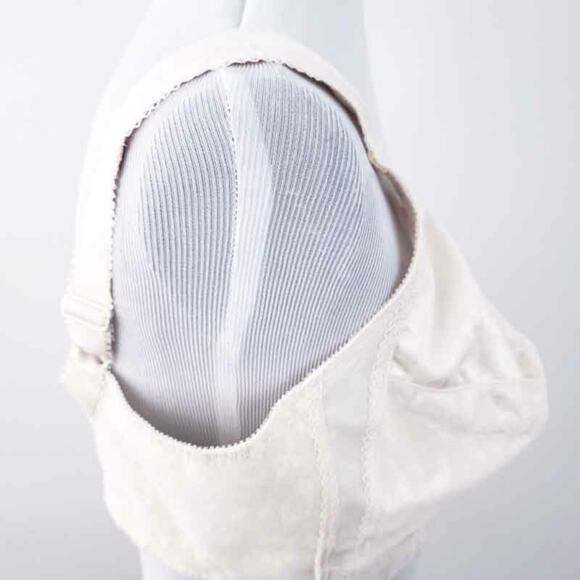 Playtex 18 Hour Ultimate Shoulder Comfort 4693 40DD Bra Beige Wireless Lace - Picture 8 of 8